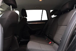musta Skoda Octavia 2014 kuva 8.