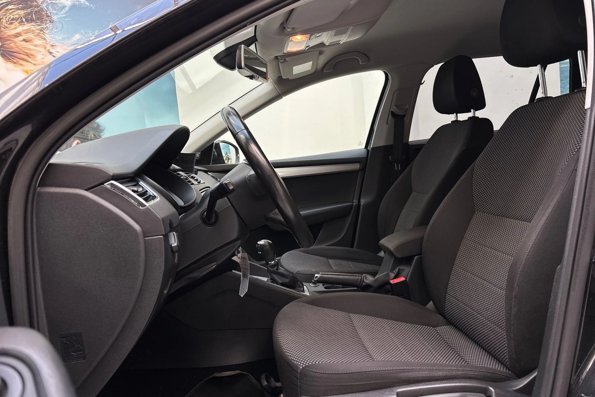 musta Skoda Octavia 2014 kuva 11.