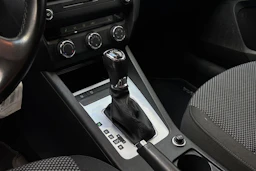 musta Skoda Octavia 2014 kuva 12.