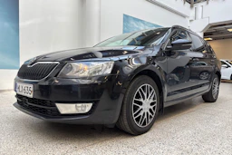 musta Skoda Octavia 2014 kuva 14.