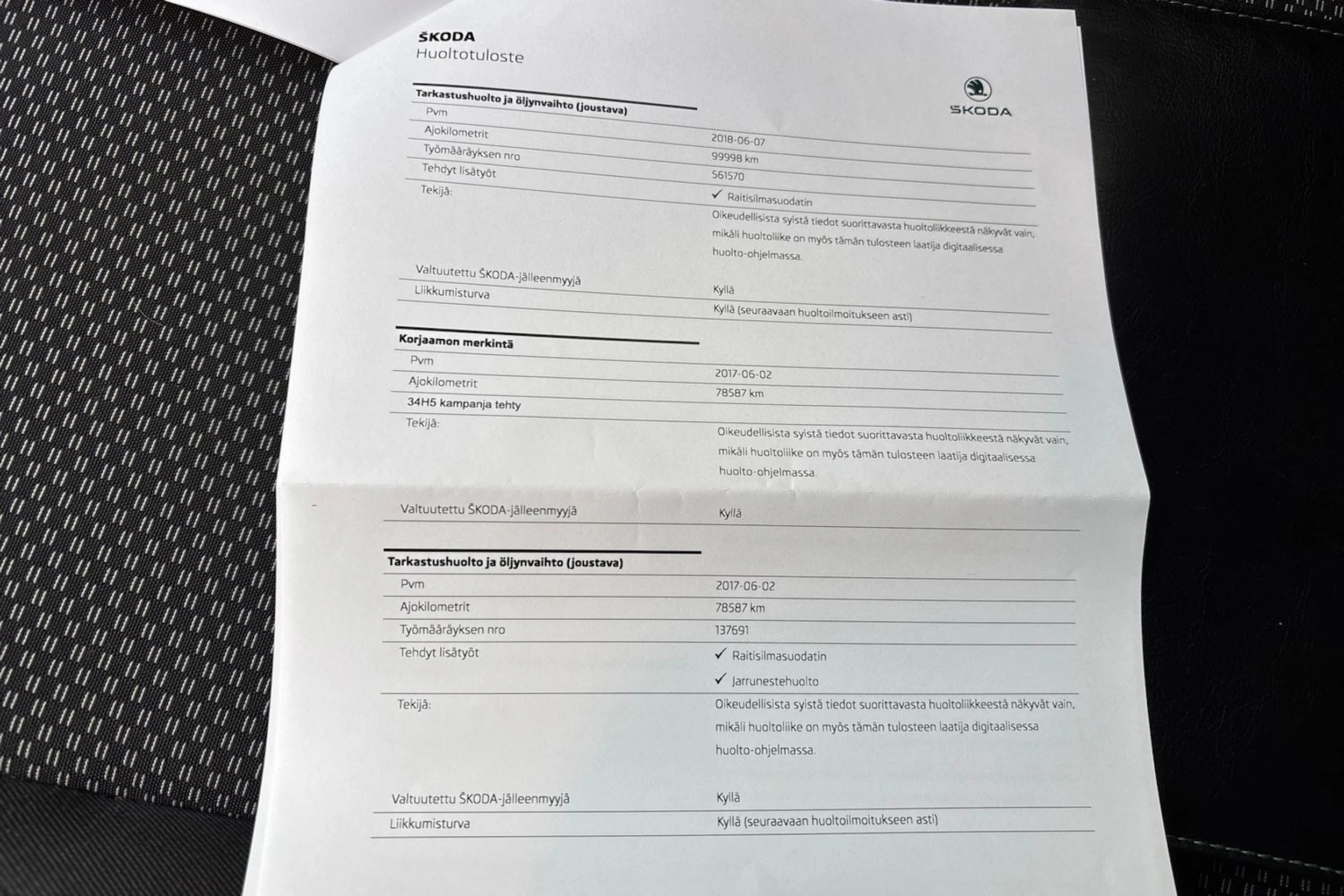 musta Skoda Octavia 2014 kuva 31.