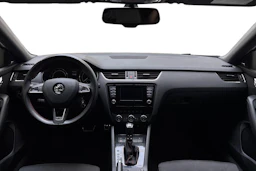 valkoinen Skoda Octavia 2014 kuva 7.