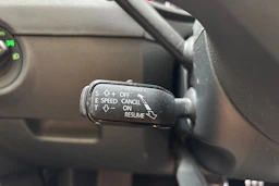 valkoinen Skoda Octavia 2014 kuva 20.