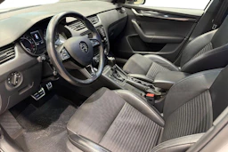 valkoinen Skoda Octavia 2014 kuva 8.