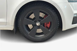valkoinen Skoda Octavia 2014 kuva 12.
