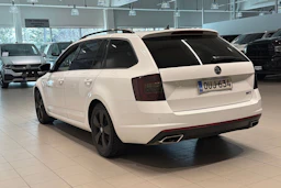 valkoinen Skoda Octavia 2014 kuva 25.