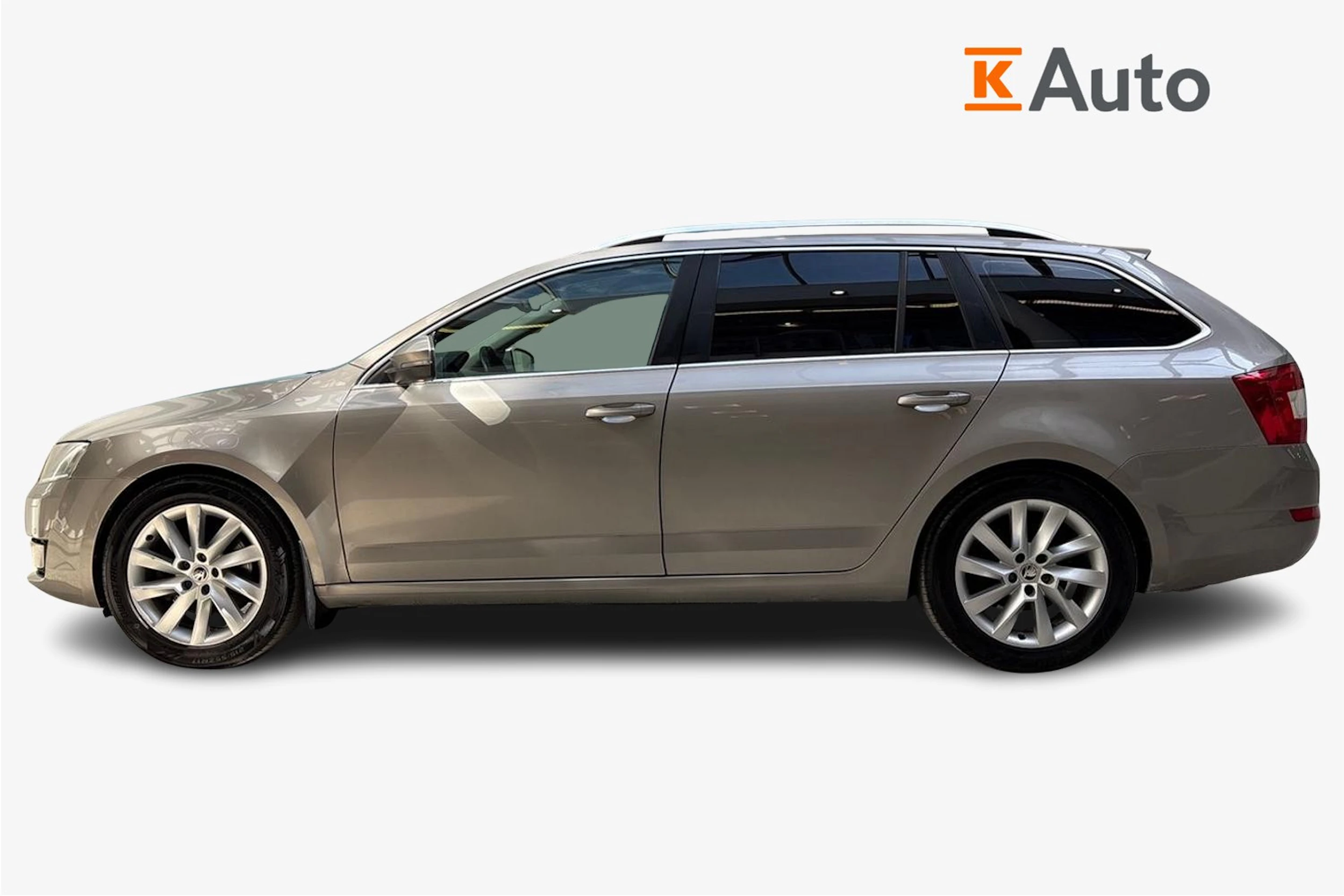 ruskea (beige) Skoda Octavia 2014 kuva 5.