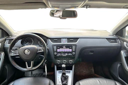 ruskea (beige) Skoda Octavia 2014 kuva 7.