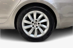 ruskea (beige) Skoda Octavia 2014 kuva 9.
