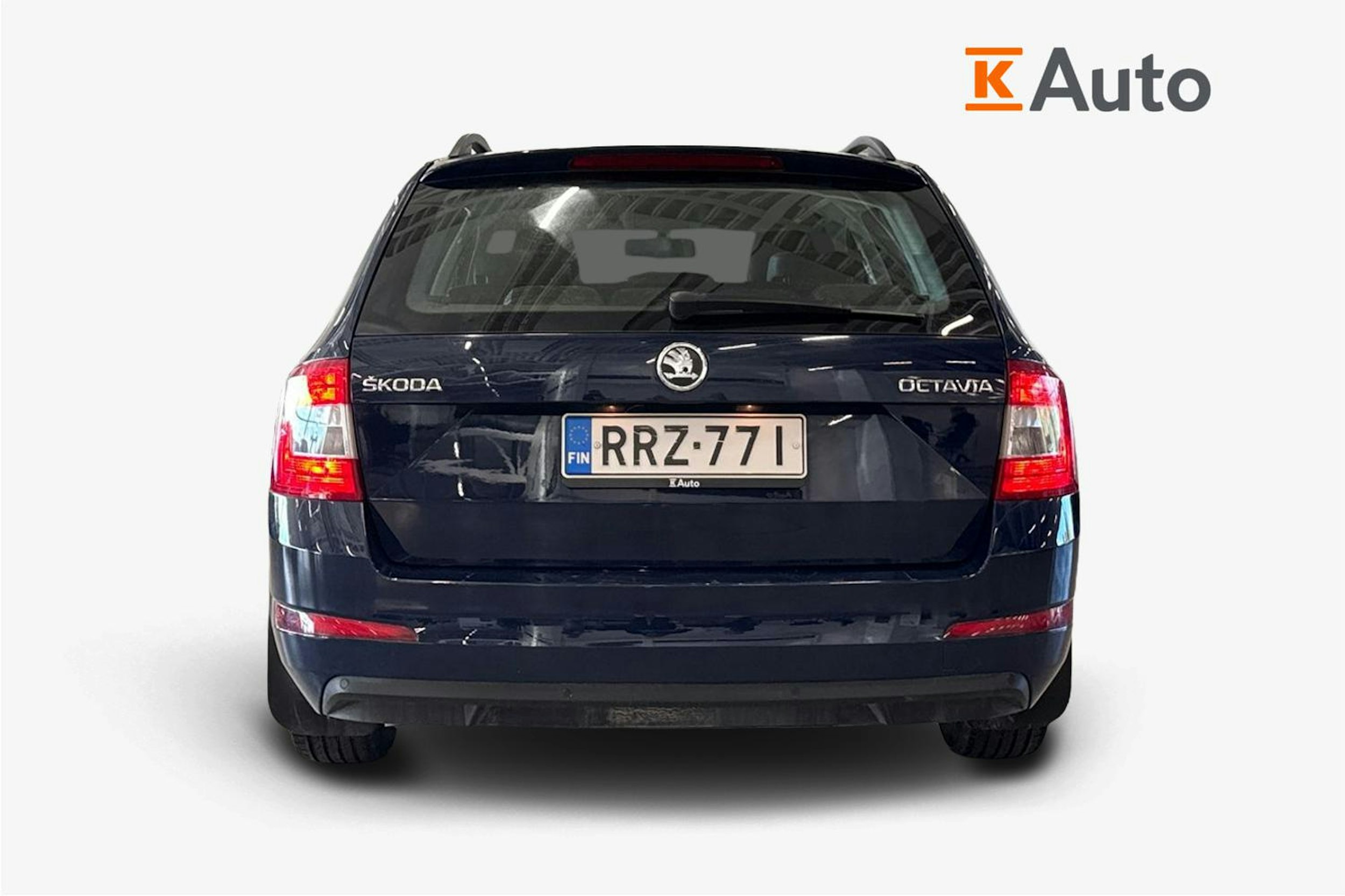 sininen Skoda Octavia 2014 kuva 3.
