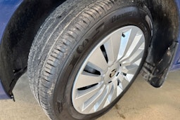 sininen Skoda Octavia 2014 kuva 13.