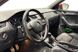 punainen Skoda Octavia 2014 kuva 6.