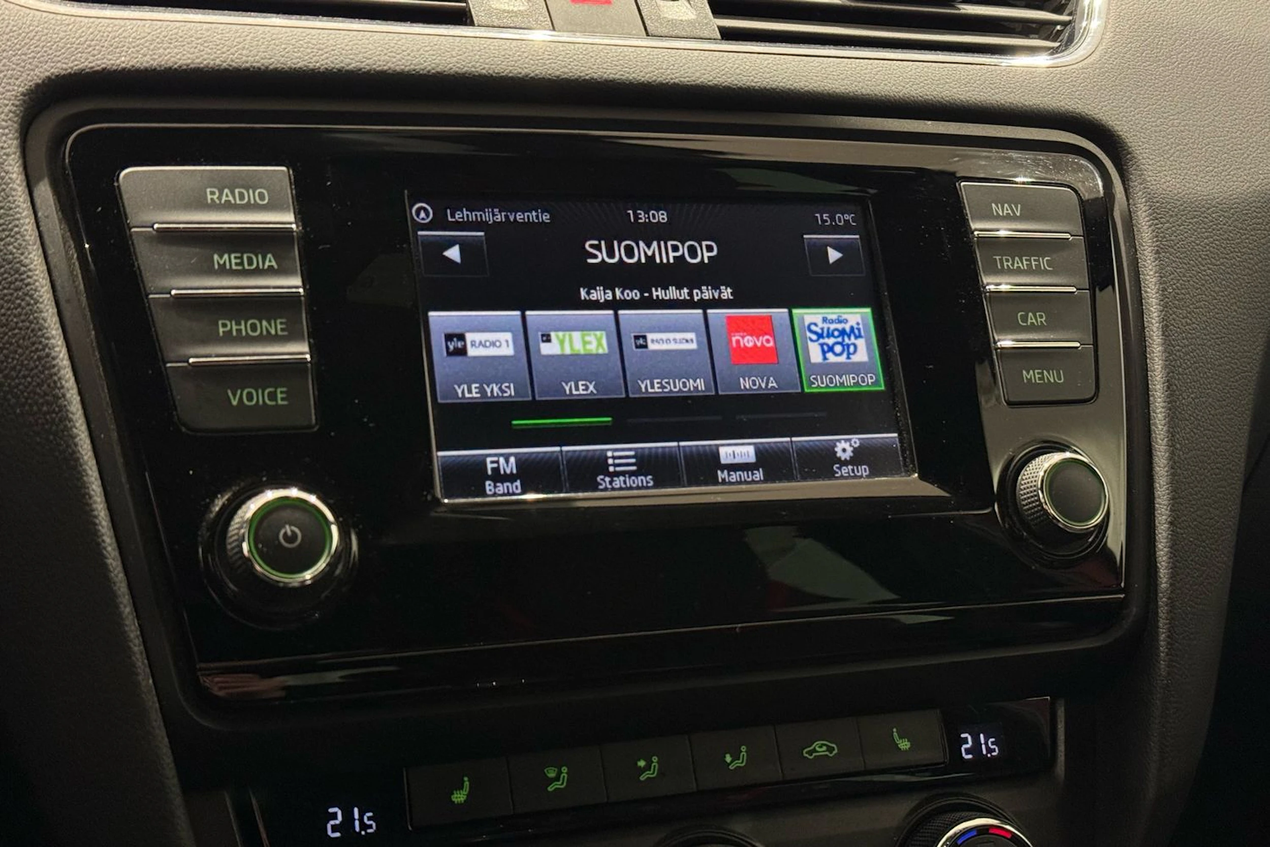 punainen Skoda Octavia 2014 kuva 16.