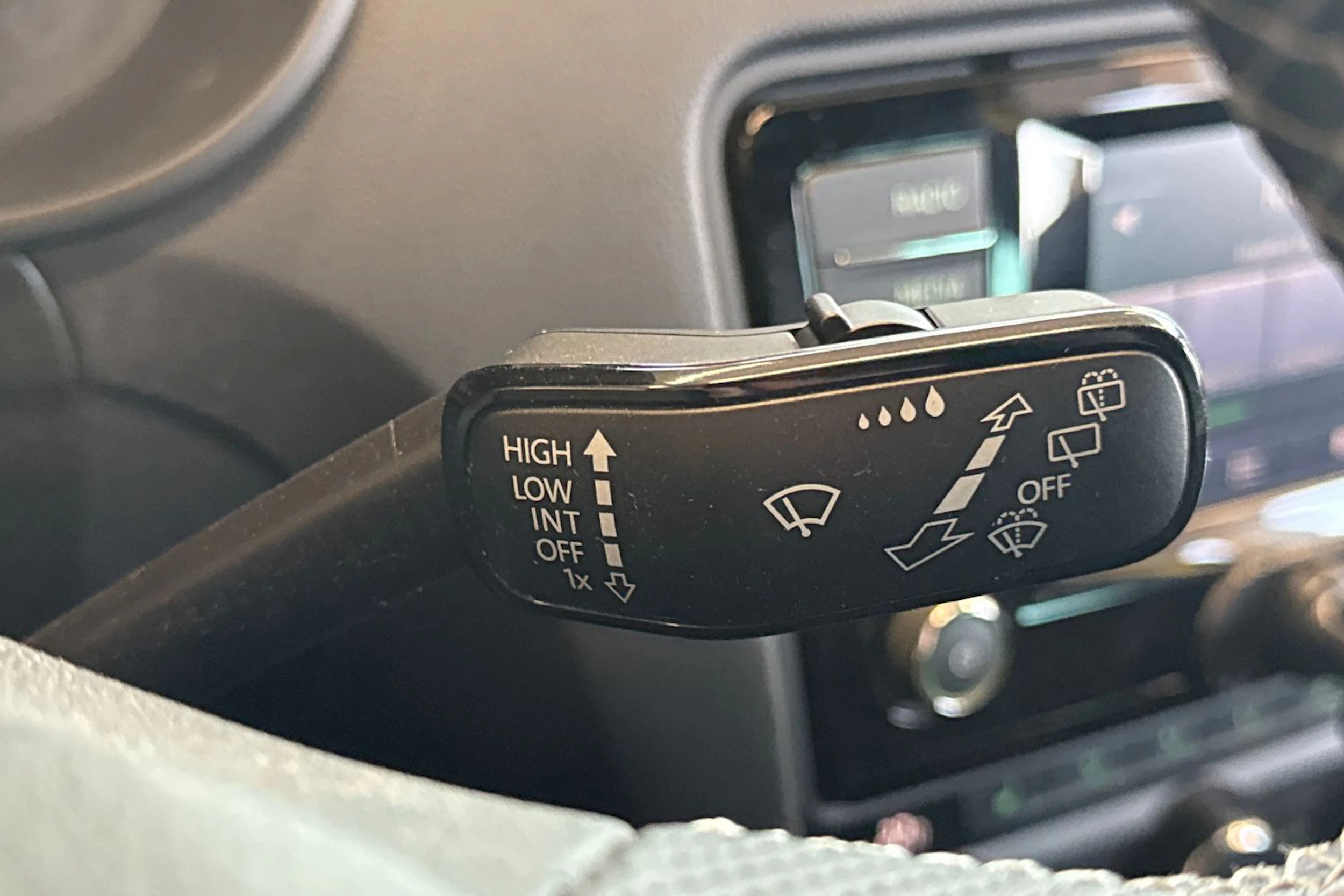 keltainen Skoda Octavia 2014 kuva 19.