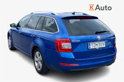 sininen Skoda Octavia 2014 kuva 2.