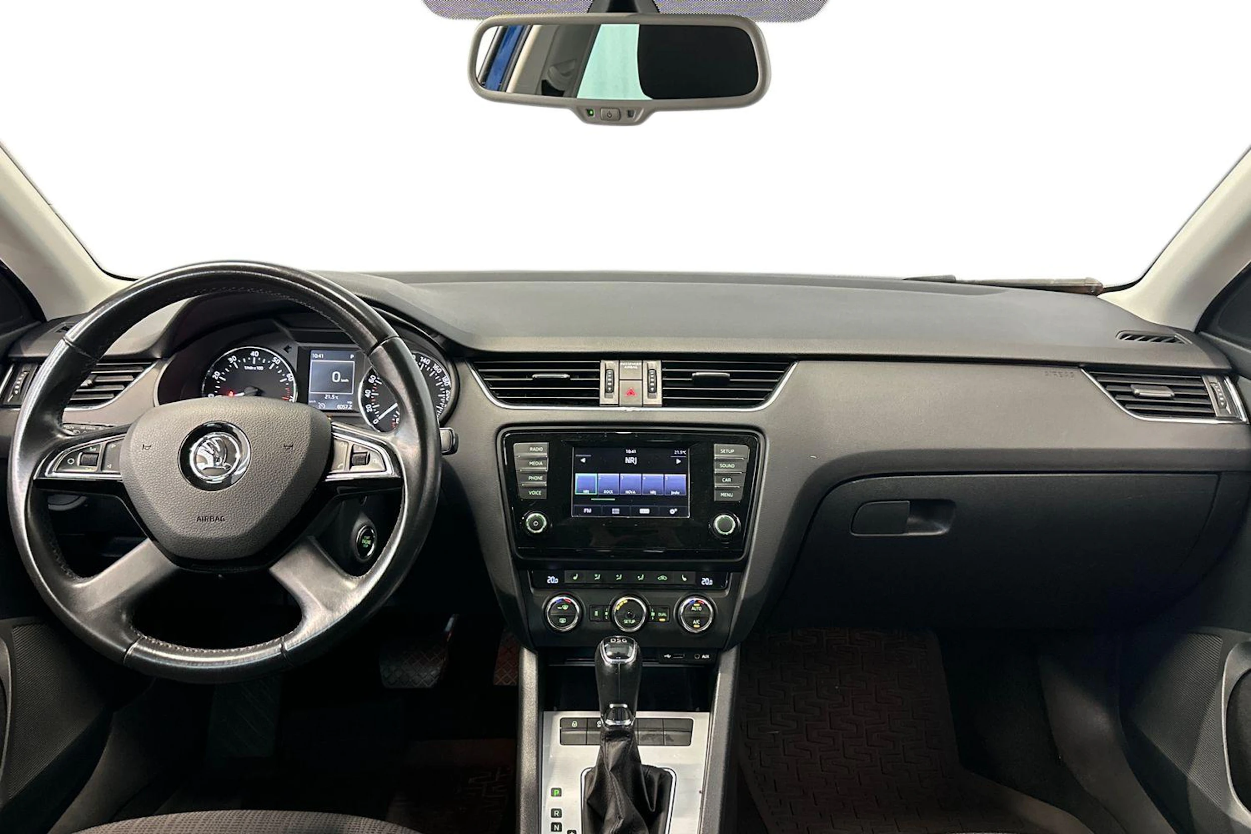 sininen Skoda Octavia 2014 kuva 9.