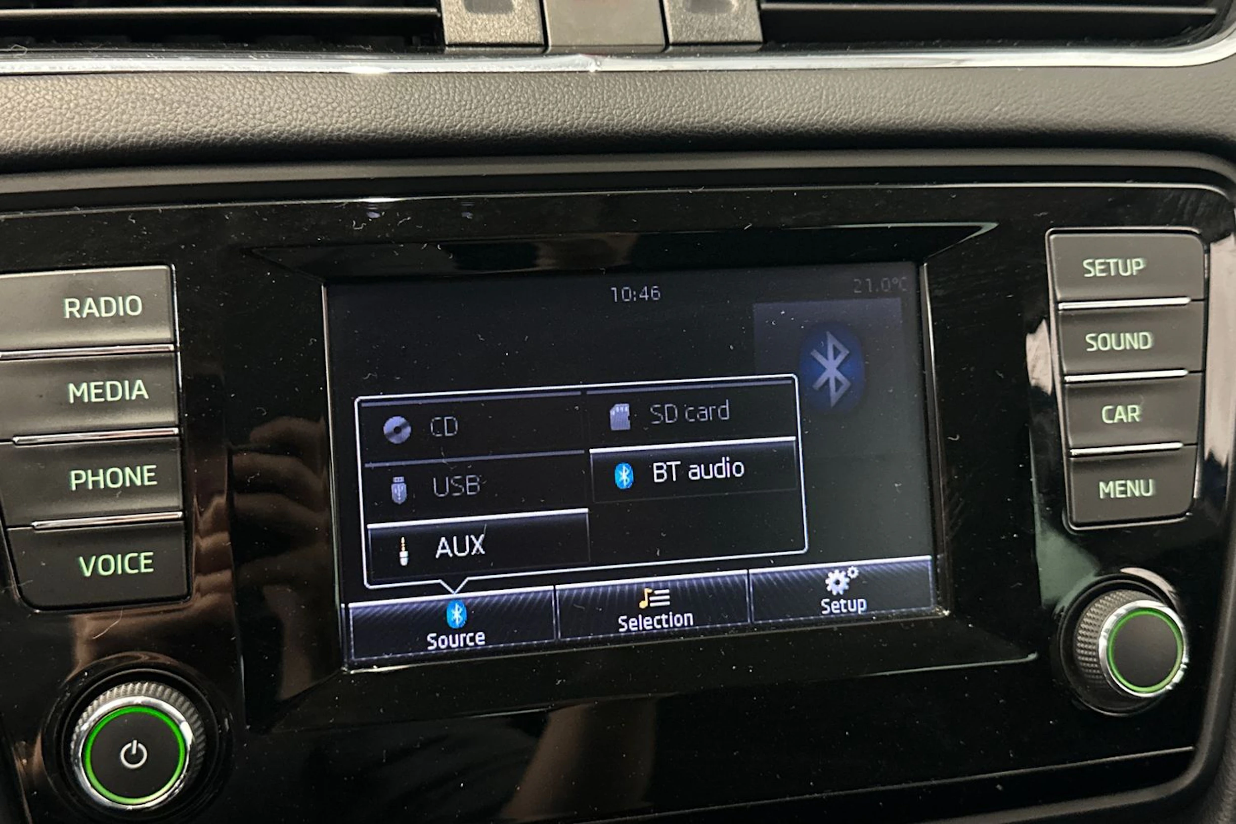 sininen Skoda Octavia 2014 kuva 23.