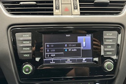 met. ruskea (beige) Skoda Octavia 2014 kuva 22.