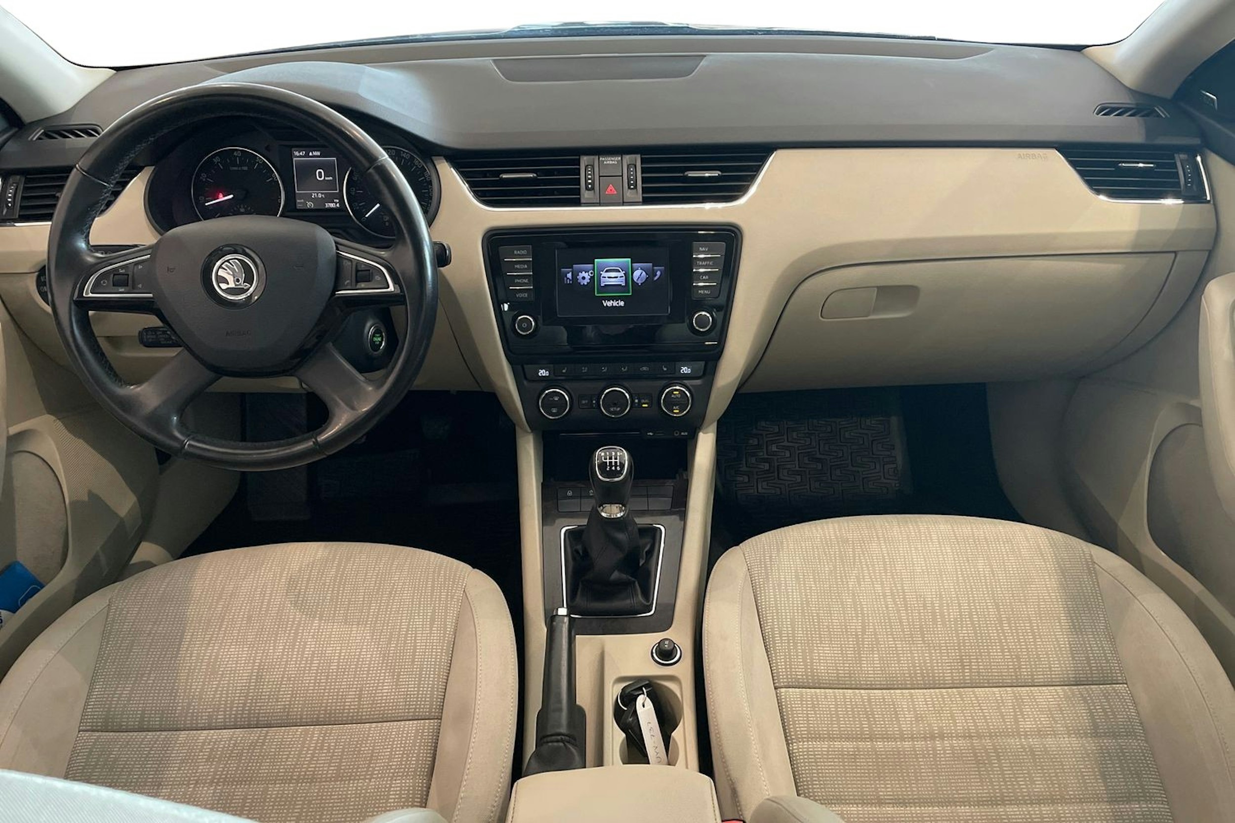 Sininen Skoda OCTAVIA 2014 kuva 9.