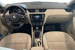 Sininen Skoda OCTAVIA 2014 kuva 9.