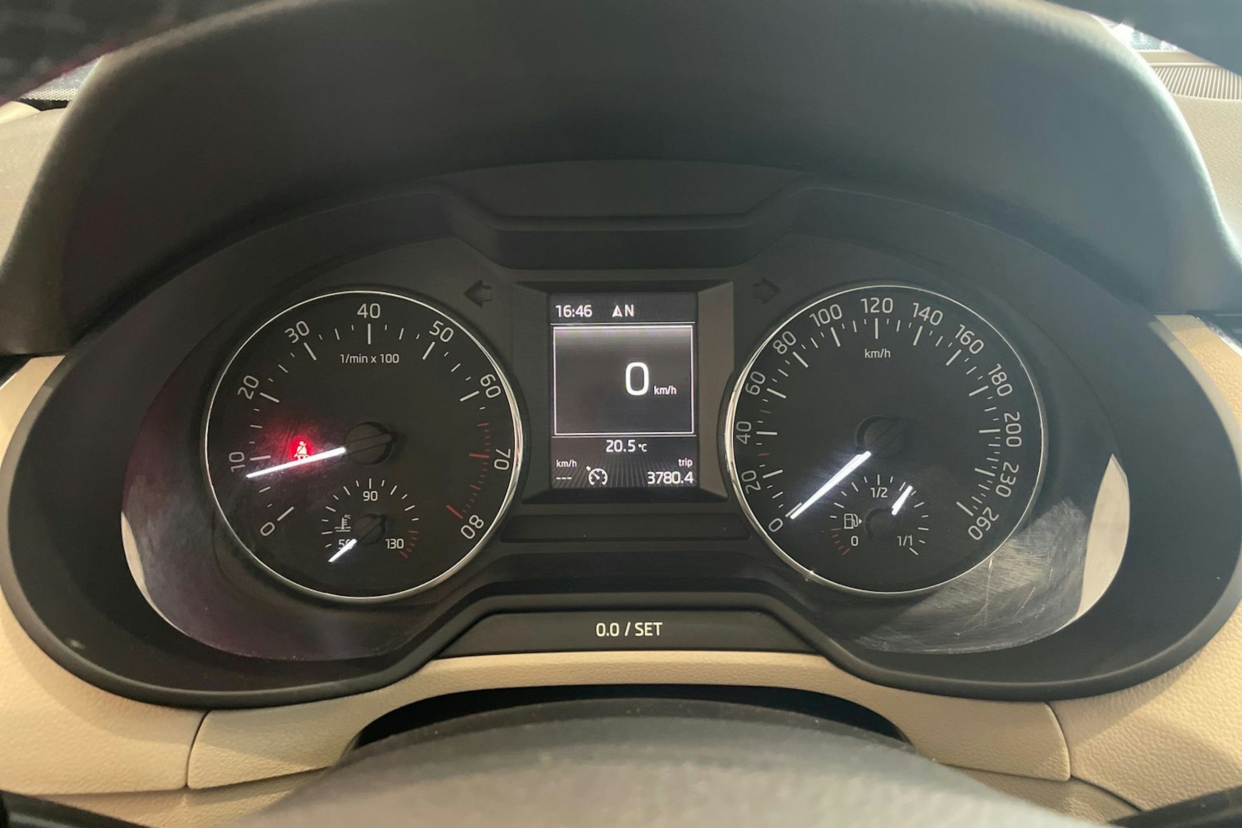 Sininen Skoda OCTAVIA 2014 kuva 16.