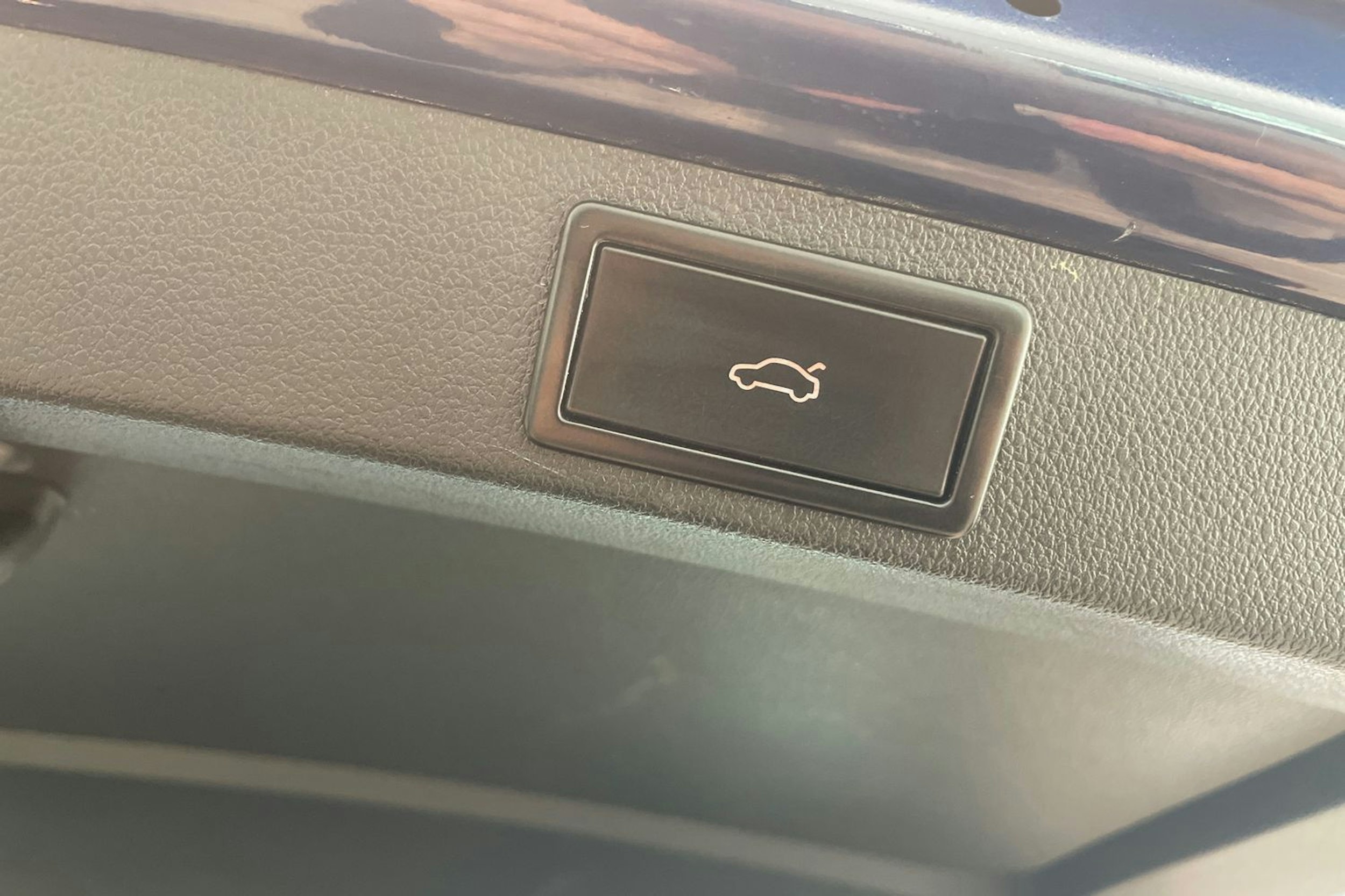 Sininen Skoda OCTAVIA 2014 kuva 29.