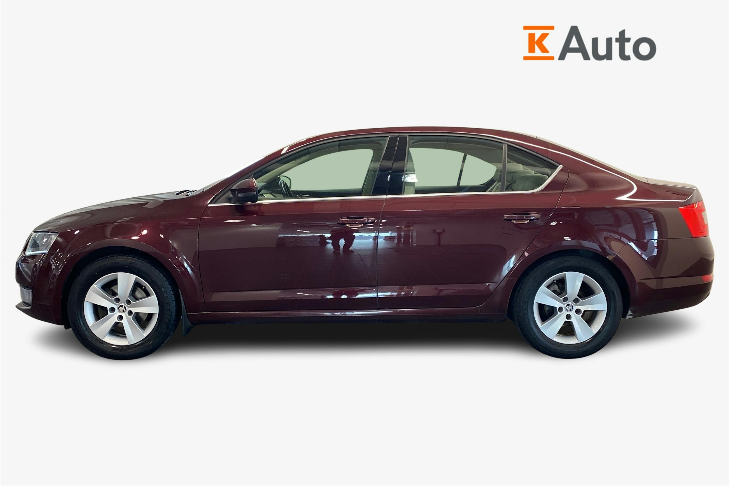 punainen Skoda Octavia 2014 kuva 6.
