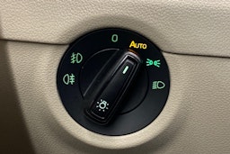 punainen Skoda Octavia 2014 kuva 20.