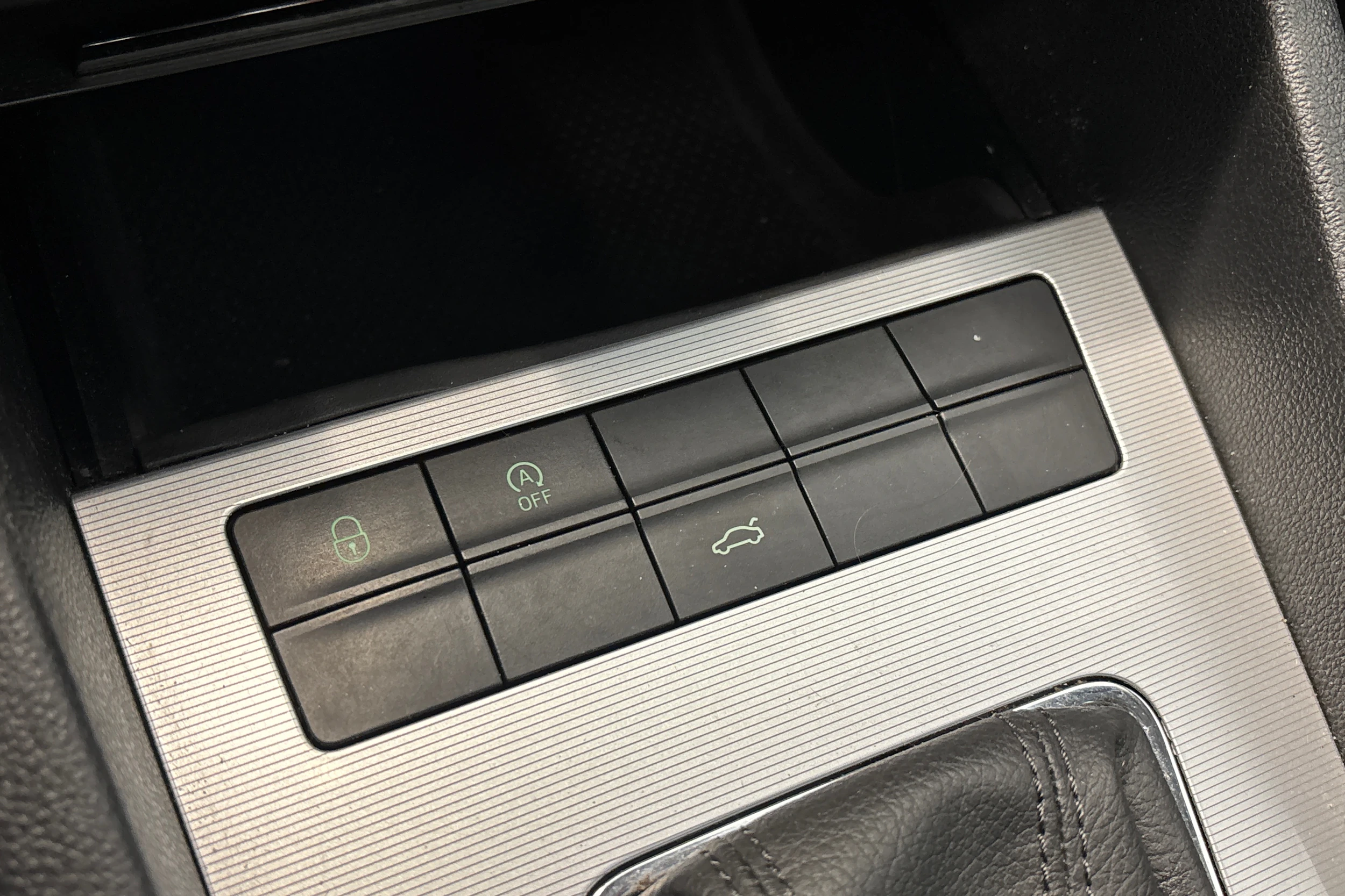 sininen Skoda Octavia 2014 kuva 25.