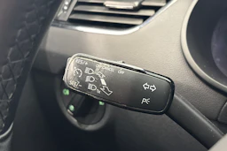 sininen Skoda Octavia 2014 kuva 31.
