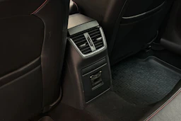 valkoinen Skoda Octavia 2015 kuva 24.