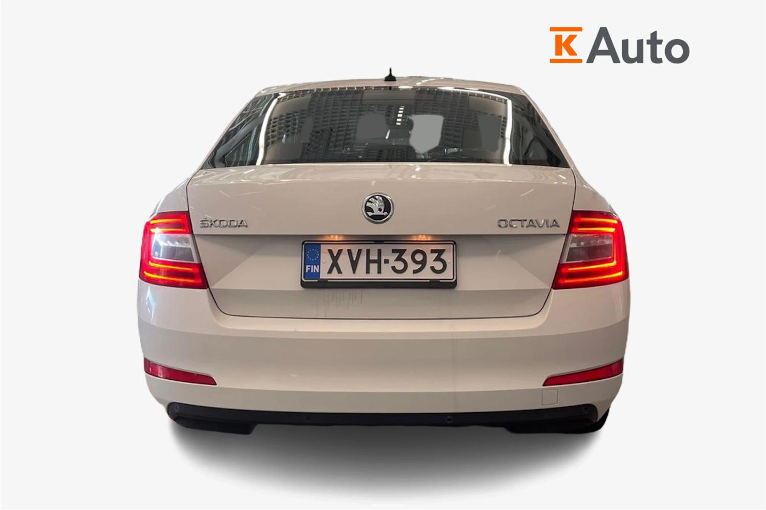 valkoinen Skoda Octavia 2014 kuva 3.