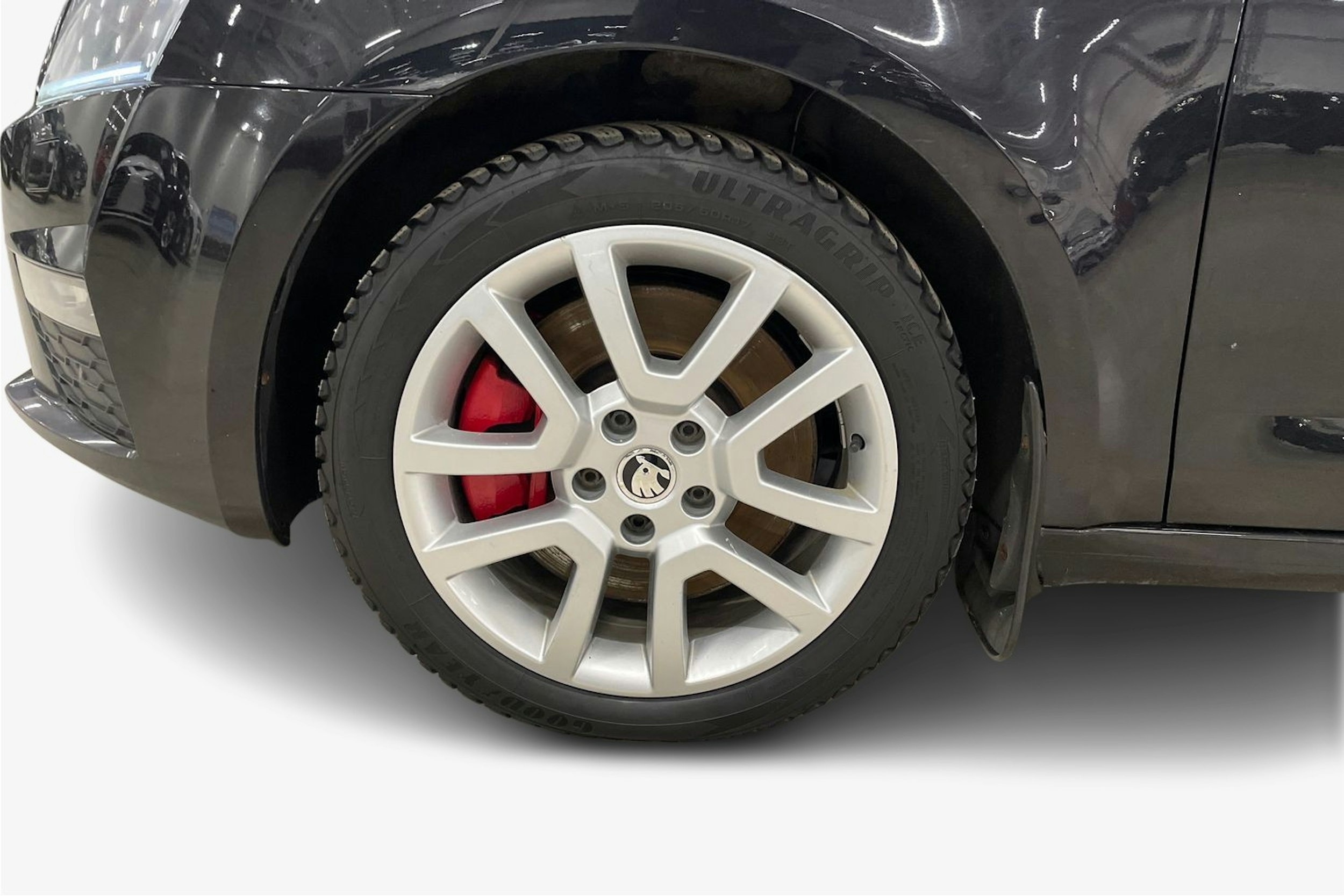 musta Skoda Octavia 2014 kuva 11.