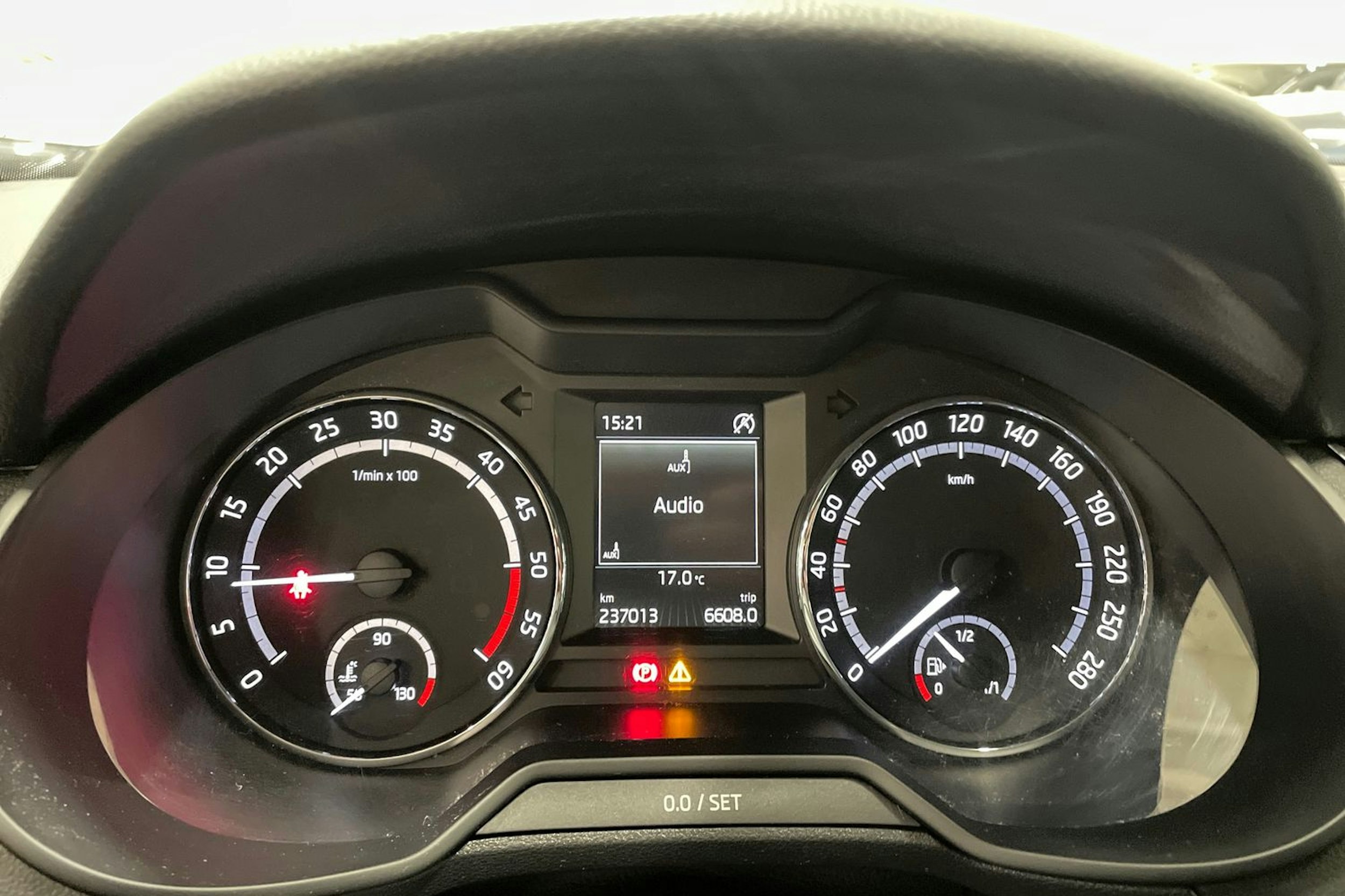 musta Skoda Octavia 2014 kuva 19.