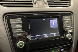 musta Skoda Octavia 2014 kuva 24.