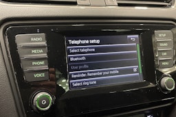 musta Skoda Octavia 2014 kuva 25.