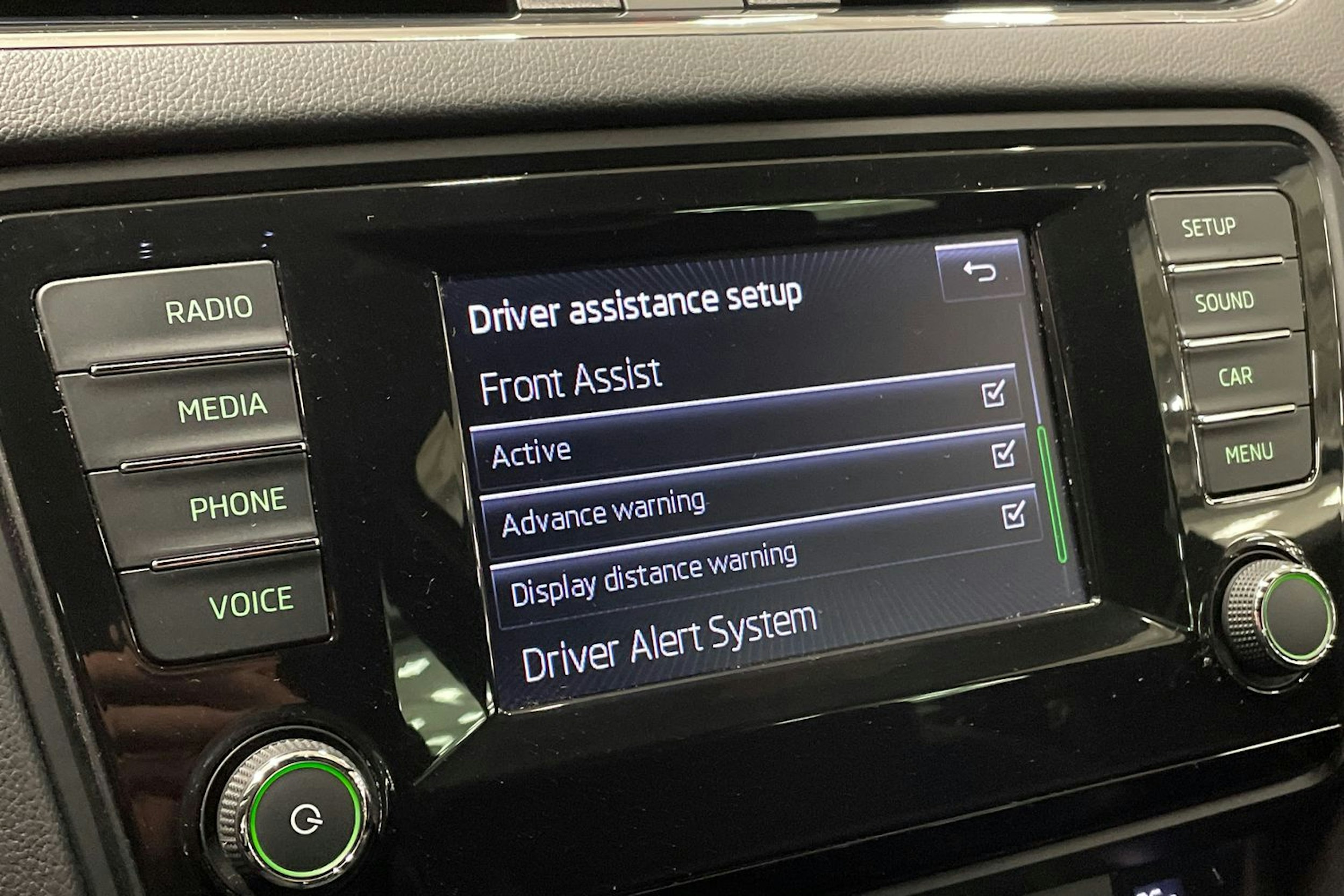 musta Skoda Octavia 2014 kuva 27.