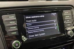 musta Skoda Octavia 2014 kuva 27.