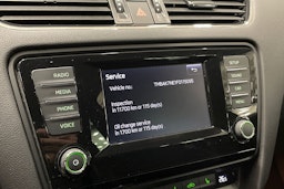 musta Skoda Octavia 2014 kuva 28.