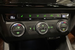 musta Skoda Octavia 2014 kuva 29.