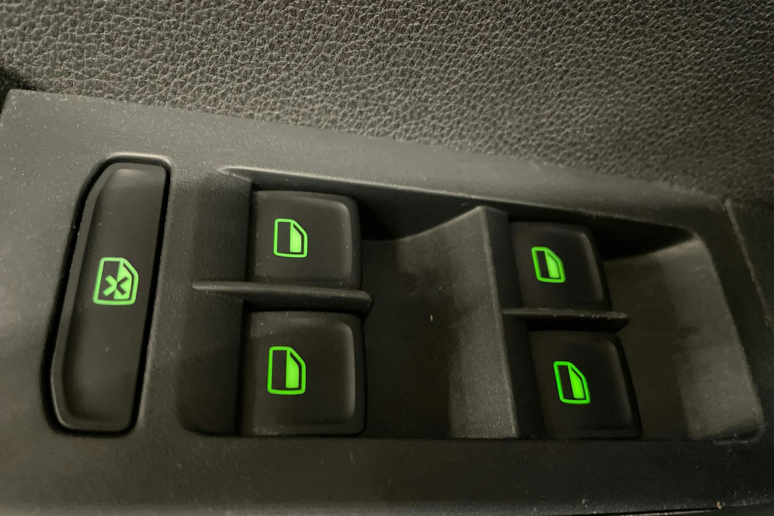 musta Skoda Octavia 2014 kuva 32.