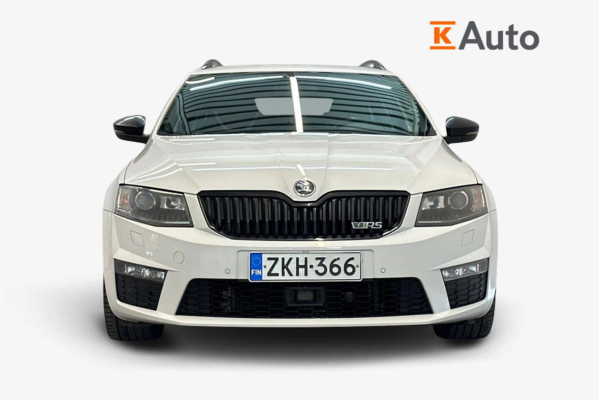 valkoinen Skoda Octavia 2014 kuva 5.