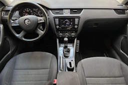 ruskea (beige) Skoda Octavia 2014 kuva 7.