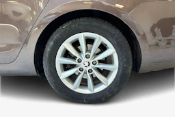 ruskea (beige) Skoda Octavia 2014 kuva 9.