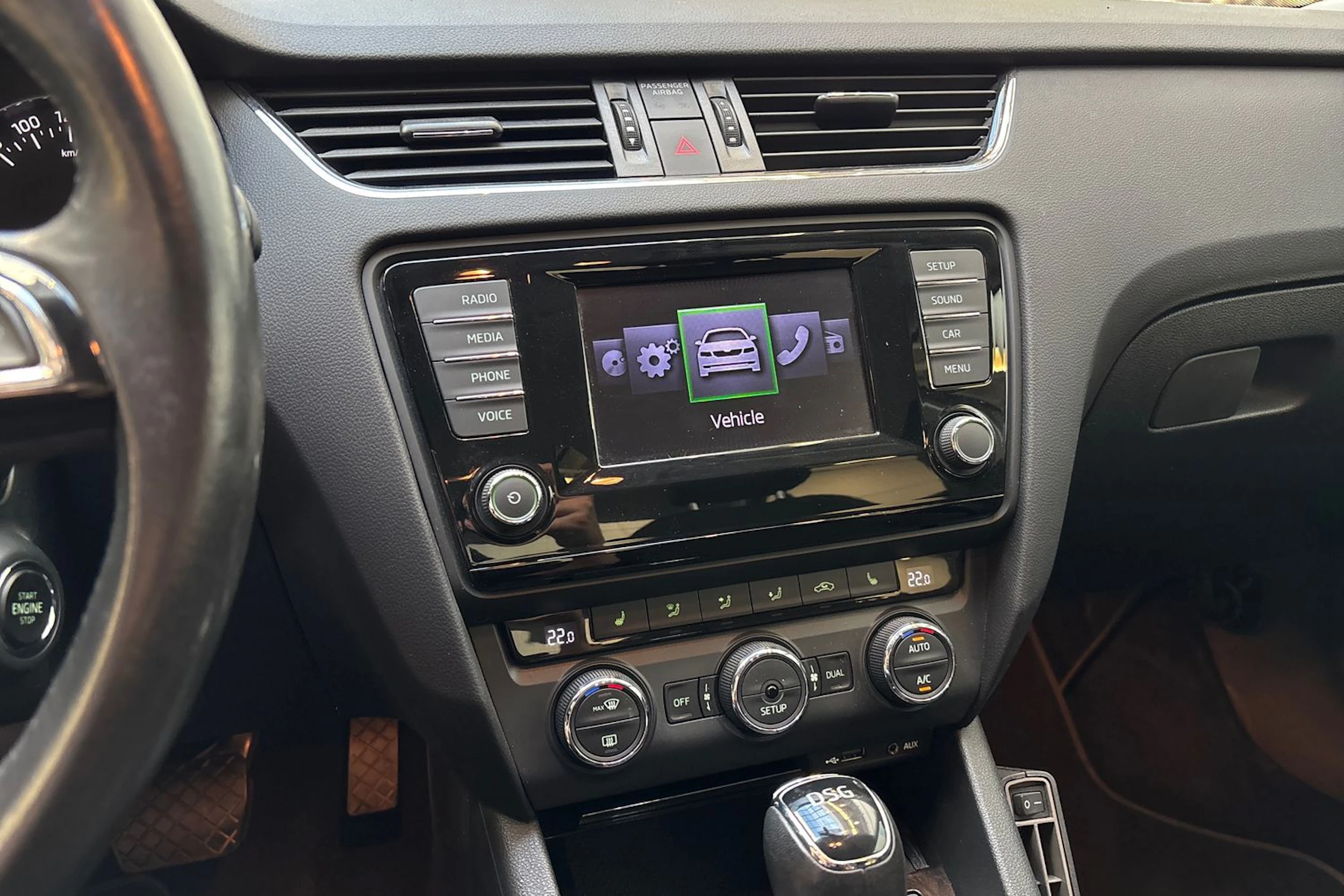 ruskea (beige) Skoda Octavia 2014 kuva 20.