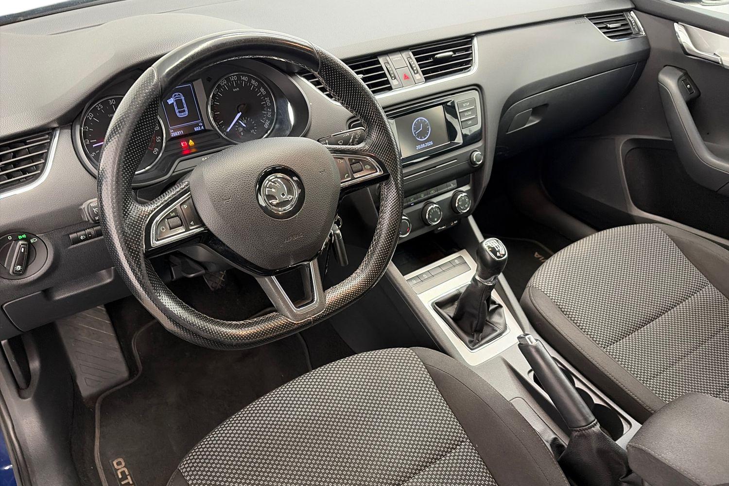 Skoda Octavia 2014, kuva 6/22