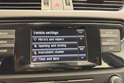 sininen Skoda Octavia 2015 kuva 20.