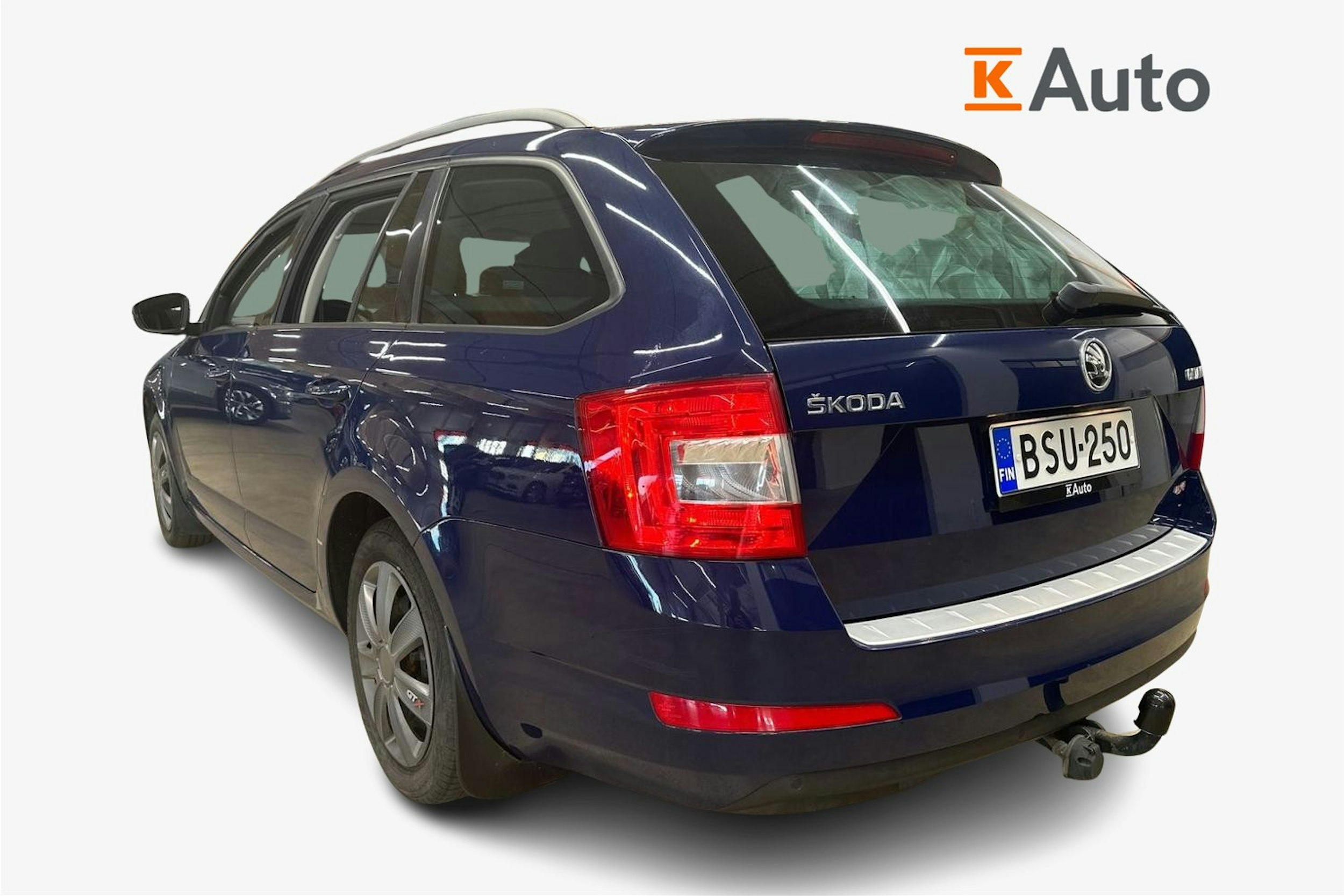 sininen Skoda Octavia 2015 kuva 2.