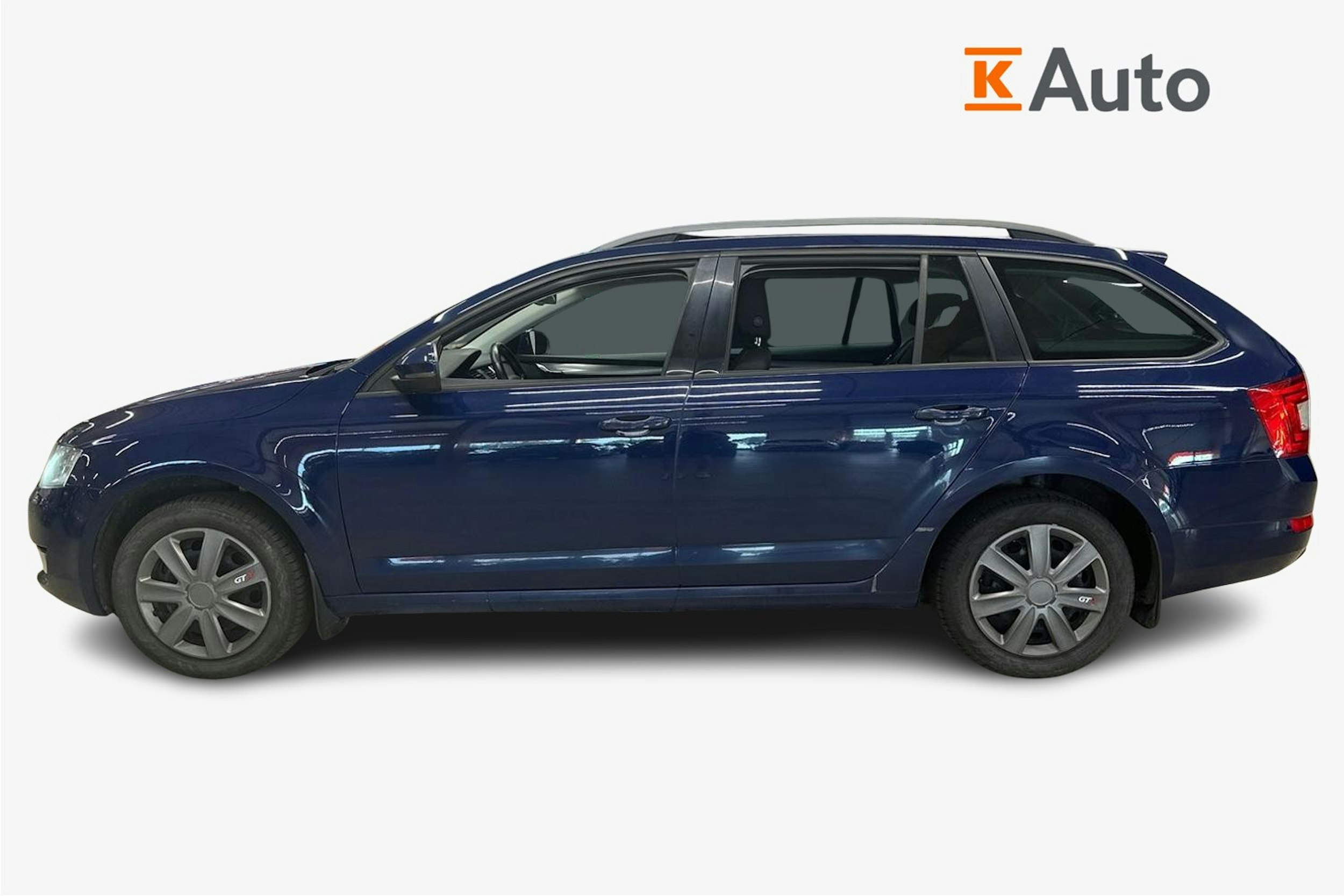 sininen Skoda Octavia 2015 kuva 5.