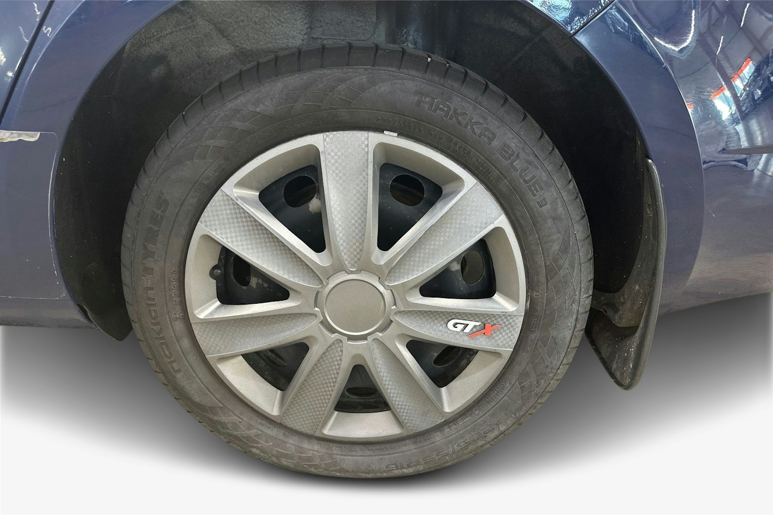 sininen Skoda Octavia 2015 kuva 9.